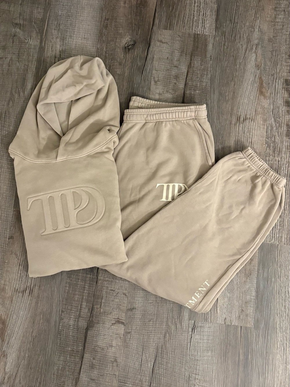 BRAND NEW Taylor Swift The Tortured Poets Department Hoodie & Sweatpants
